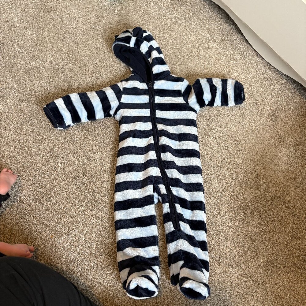 The Children’s Place Bunting Suit plush, warm stripes 6-9 months blue mittens